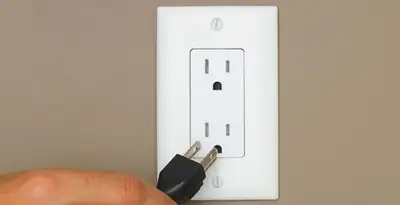gfc outlets service demonstrating proper testing and use of ground fault circuit interrupter outlet in Milwaukee, WI