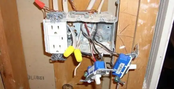 gfci circuits service wiring and upgrading electrical outlets with ground fault protection in Milwaukee, WI